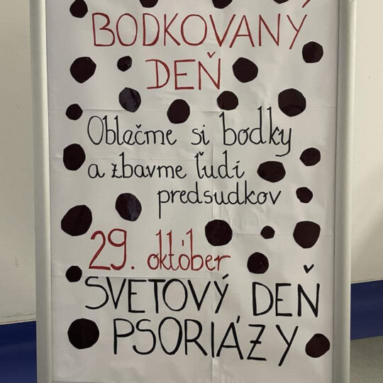 Bodkovaný deň na podporu ľudí s psoriázou